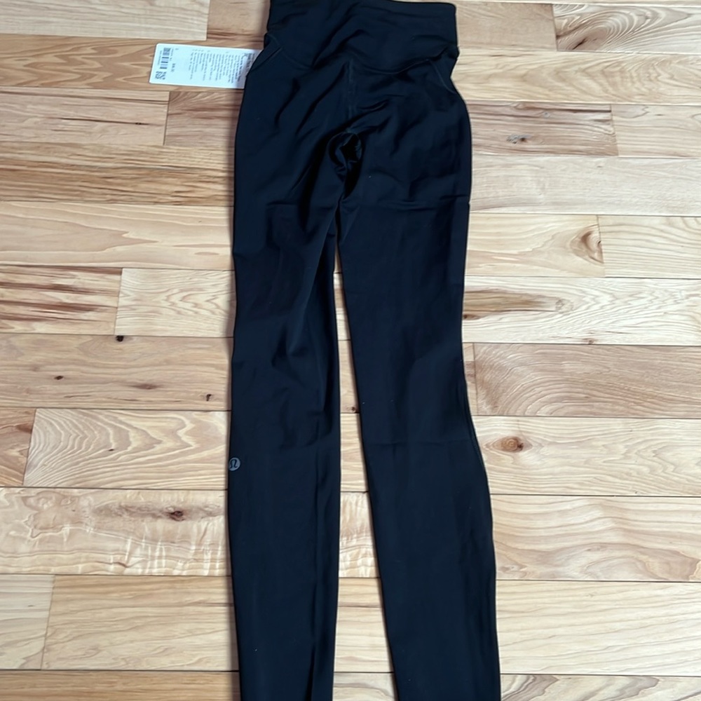 Lululemon base pace HR tight 28”